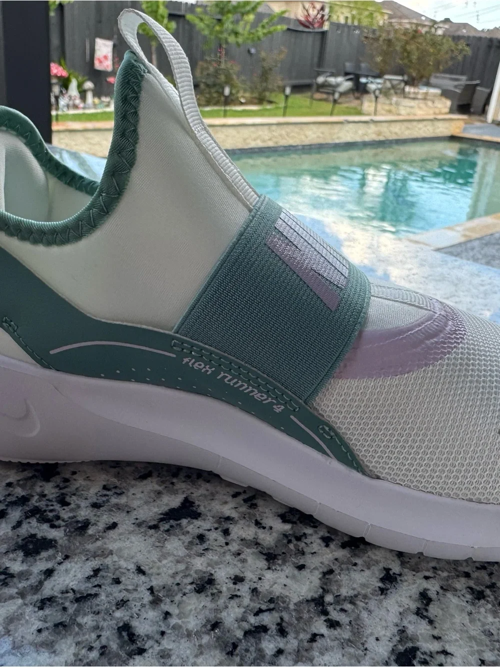 Nike sleek slip